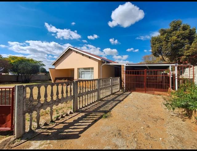 3 BEDROOM HOUSE FOR SALE IN RENSBURG